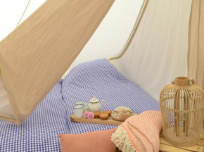 Charming Tent lodge with garden